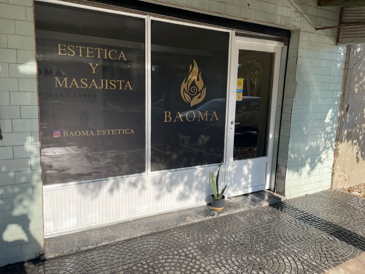 Entrada de Baoma estética y masajista